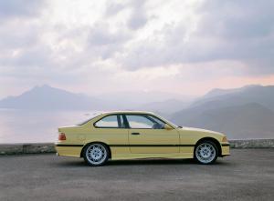 BMW M3 Coupe 3.0 1992 года  (WW)